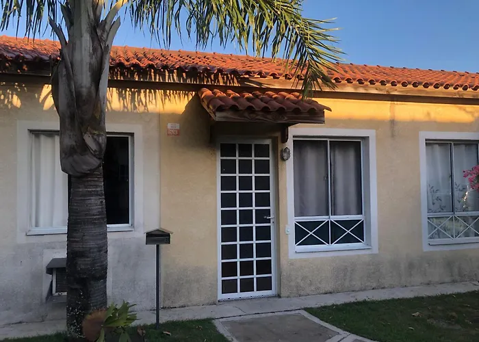Casa Exclusiva A 400 Metros Da Praia Em Manguinhos - Condominio Com Vigilancia 24Hs
