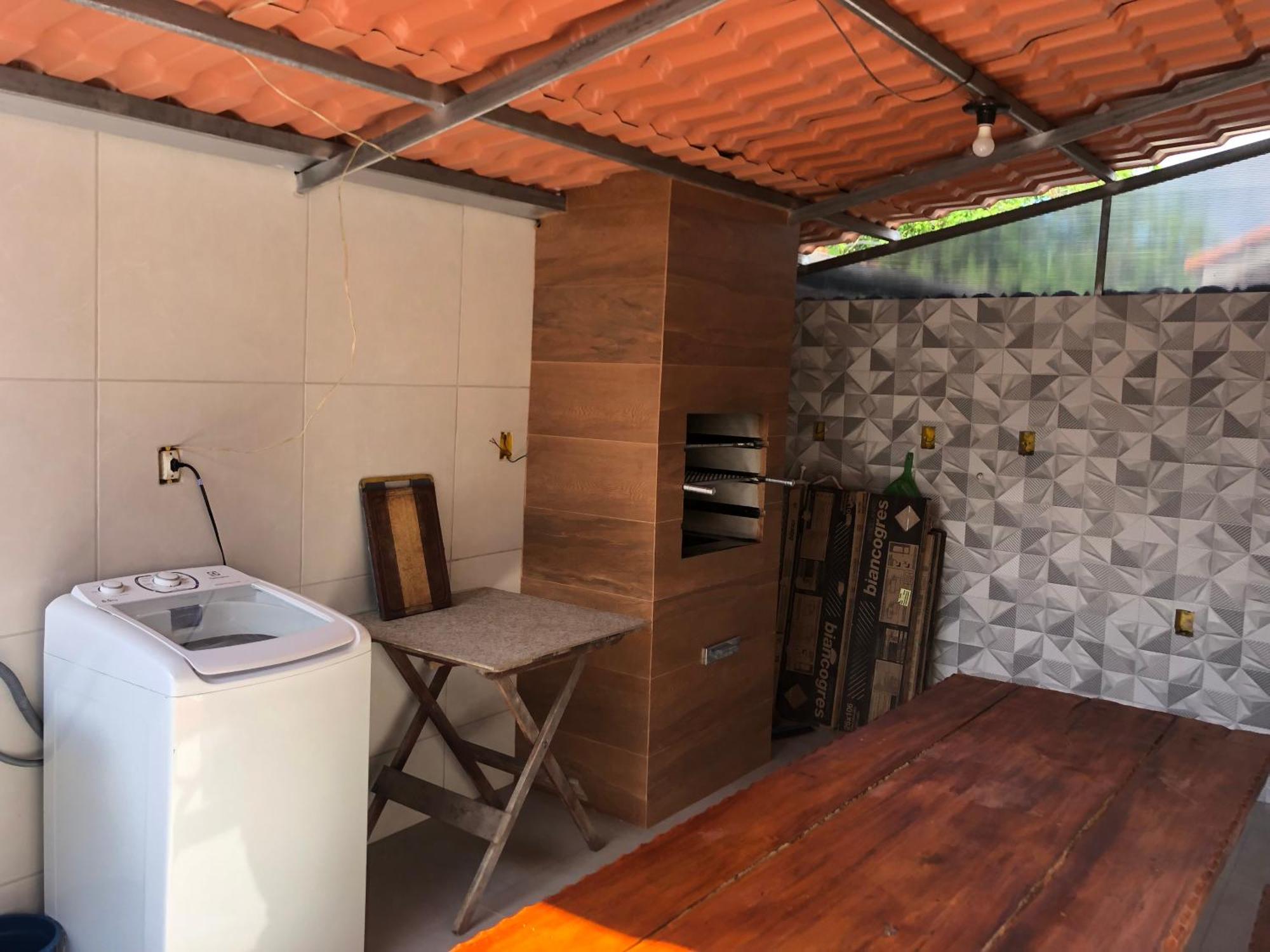 Casa Exclusiva A 400 Metros Da Em Manguinhos - Com Vigilancia 24hs